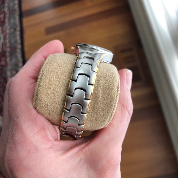 BNIB ladies Vetania watch - Picture 13 of 16